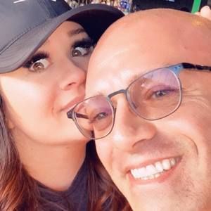 Meet your Posher, Sal